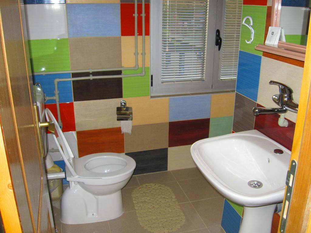 Amfora Rooms Caribrod Dimitrovgrad Cameră foto