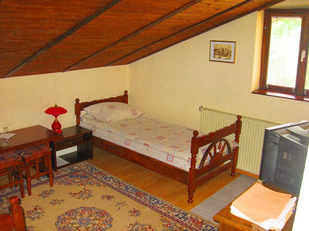 Amfora Rooms Caribrod Dimitrovgrad Cameră foto