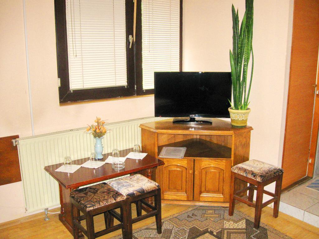 Amfora Rooms Caribrod Dimitrovgrad Cameră foto