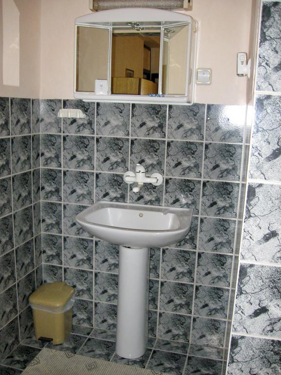 Amfora Rooms Caribrod Dimitrovgrad Cameră foto