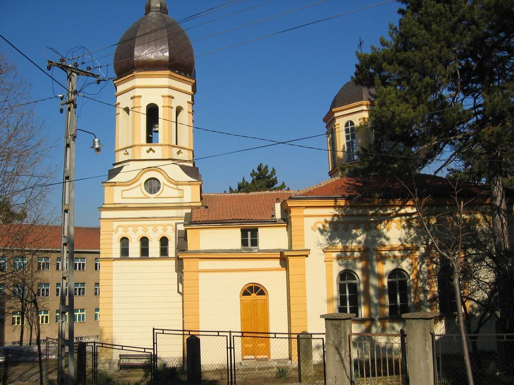 Amfora Rooms Caribrod Dimitrovgrad Exterior foto